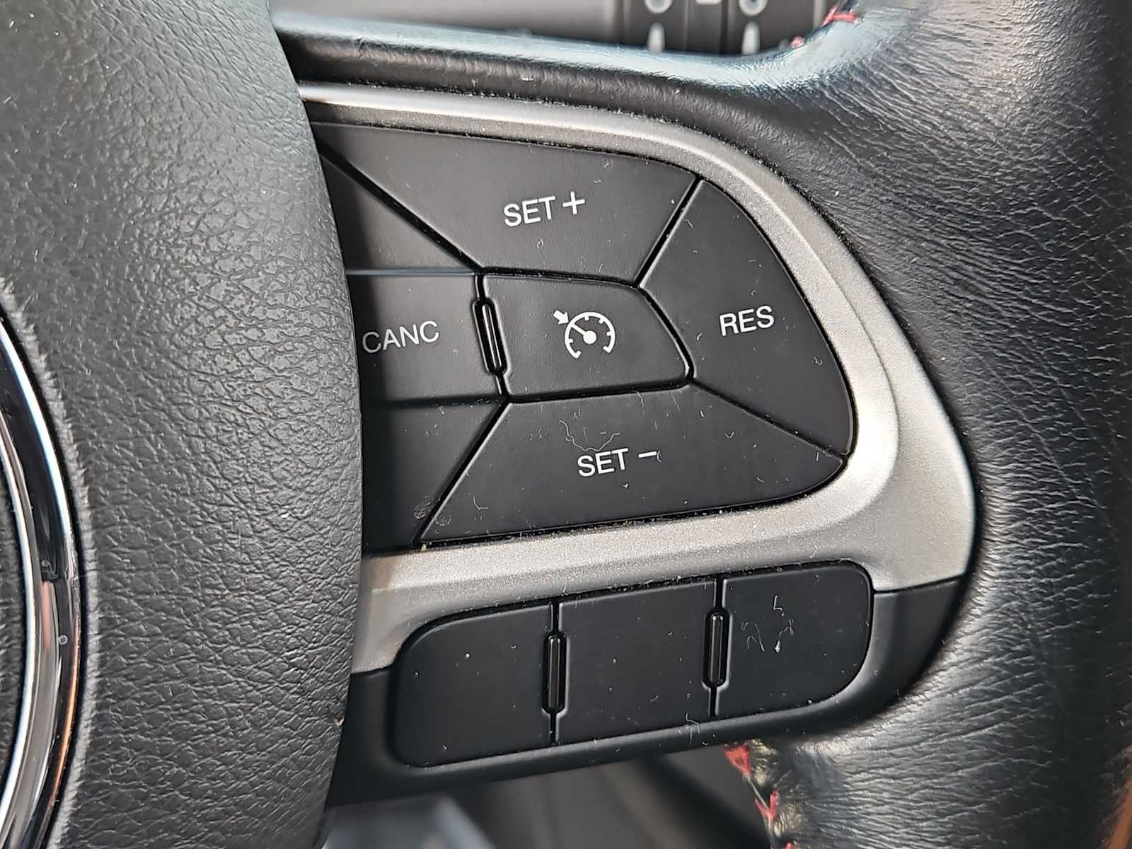 Thumbnail: 2018 Jeep Renegade - 24