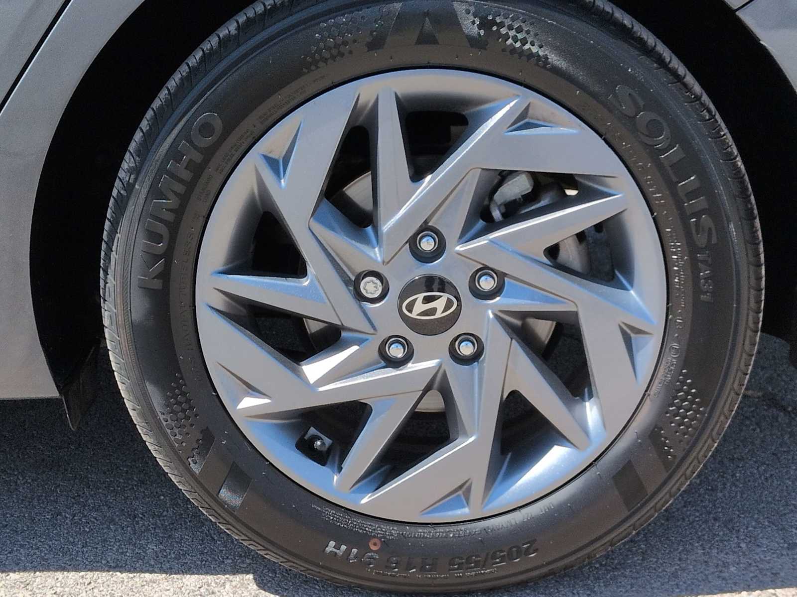 Thumbnail: 2024 Hyundai Elantra - 14
