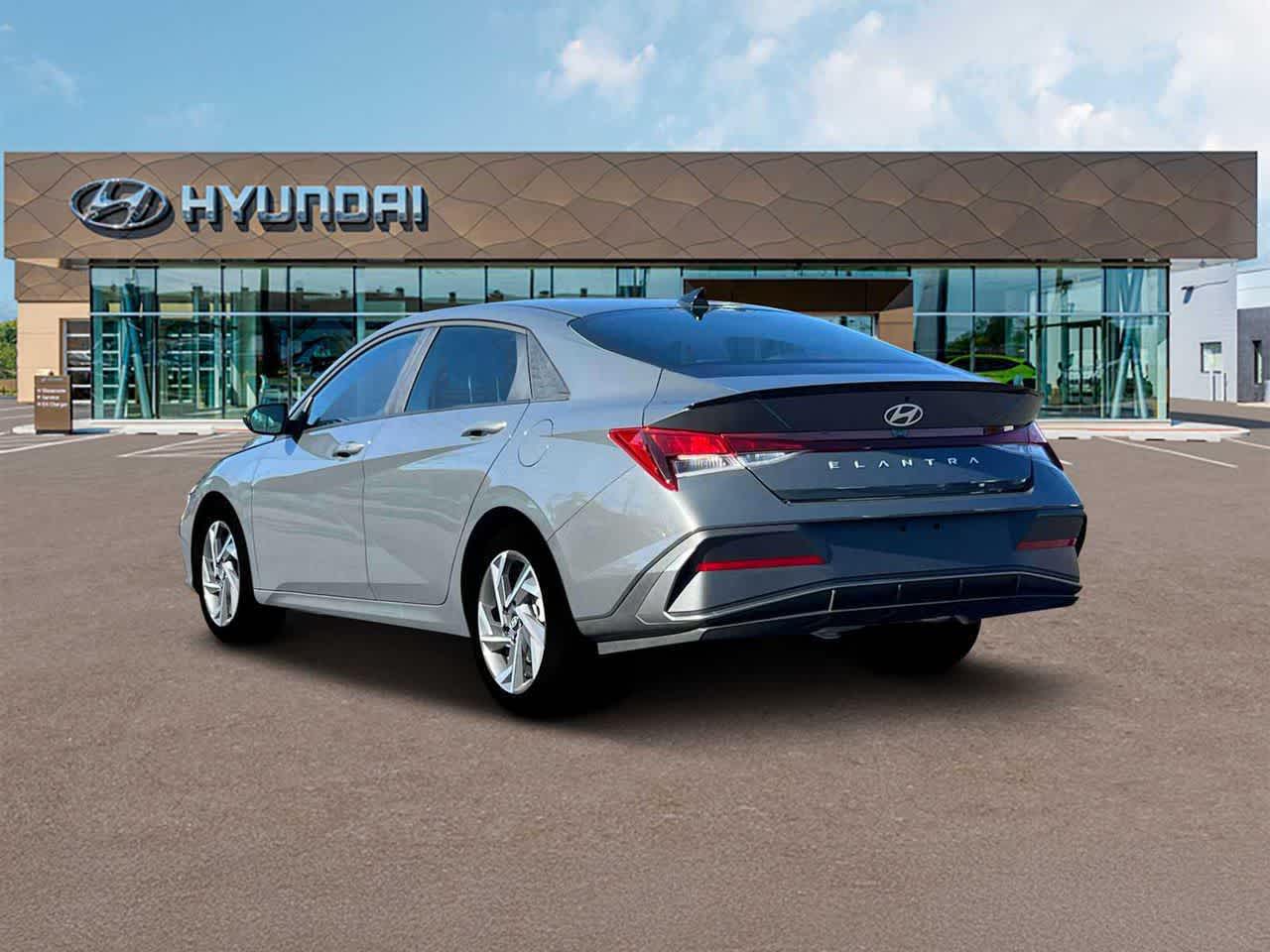 Thumbnail: 2025 Hyundai Elantra - 5