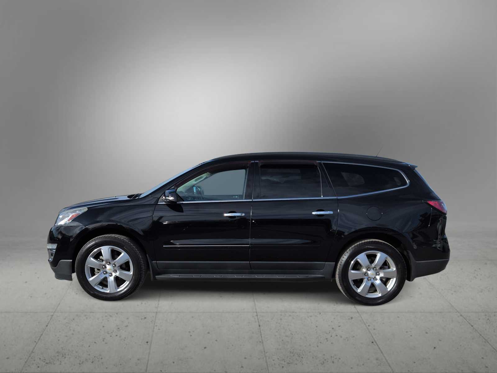 Thumbnail: 2017 Chevrolet Traverse - 5