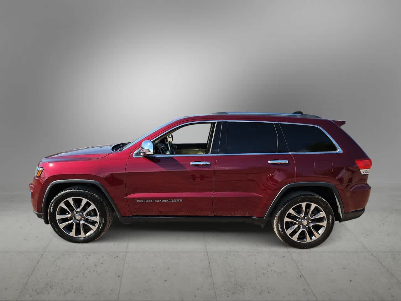 Thumbnail: 2018 Jeep Grand Cherokee - 5