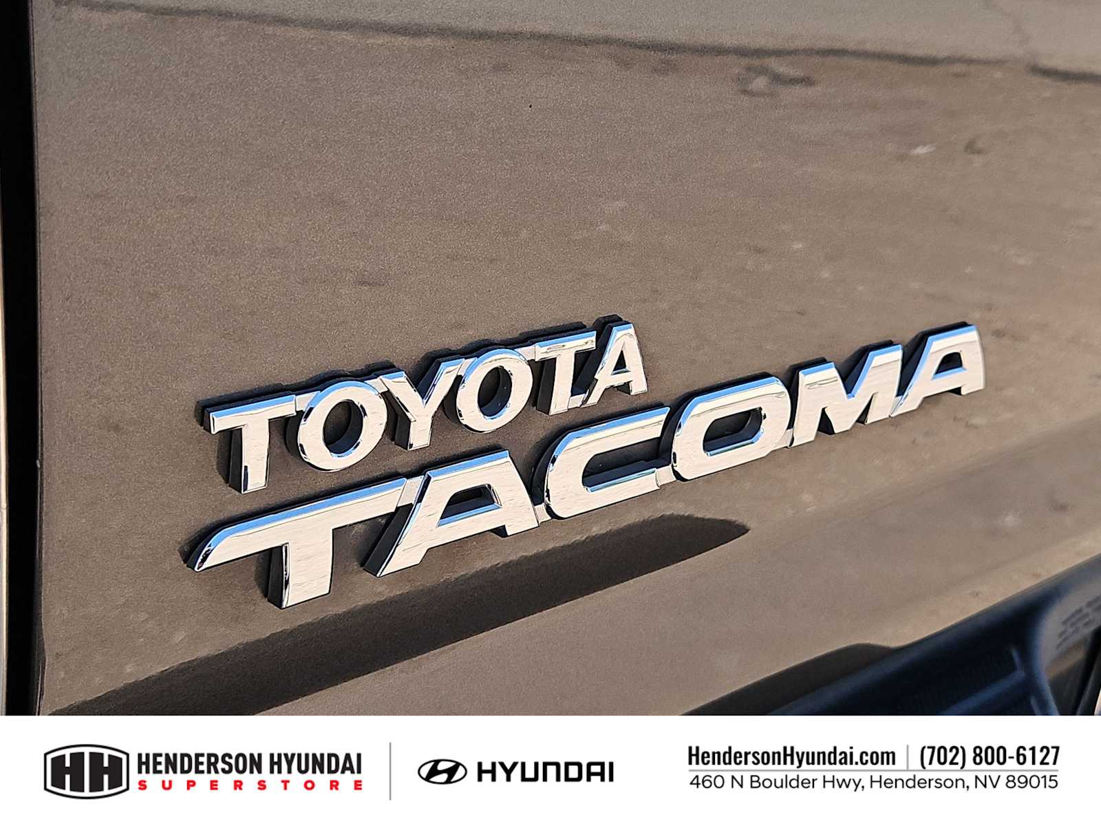 Thumbnail: 2011 Toyota Tacoma - 12