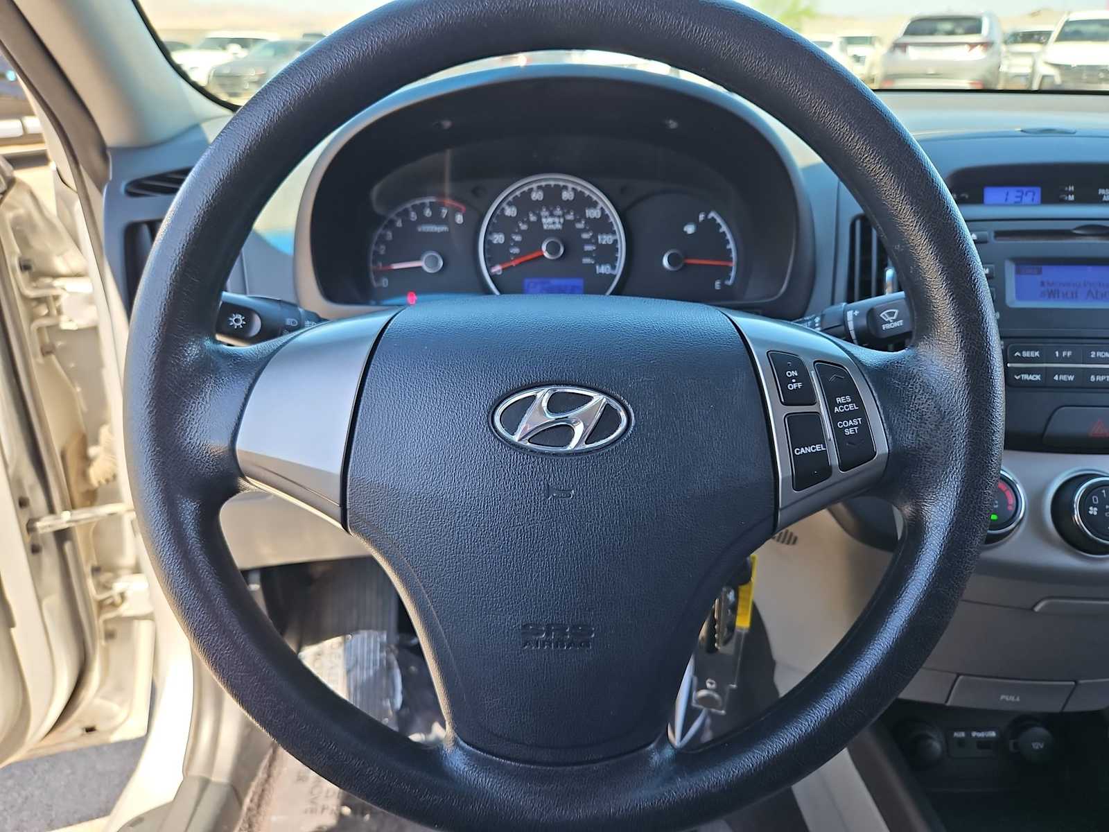 Thumbnail: 2010 Hyundai Elantra - 21