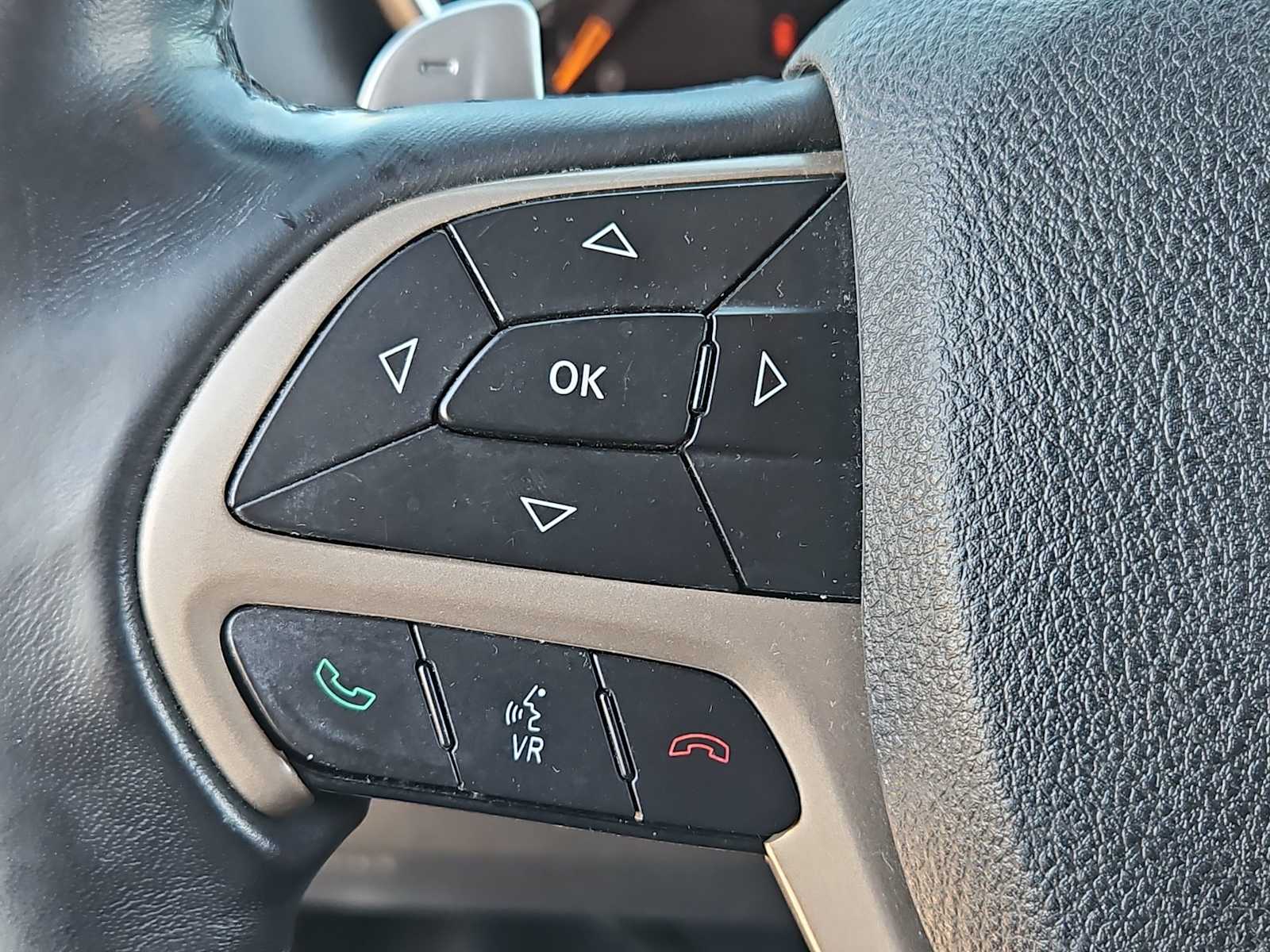 Thumbnail: 2014 Jeep Grand Cherokee - 24