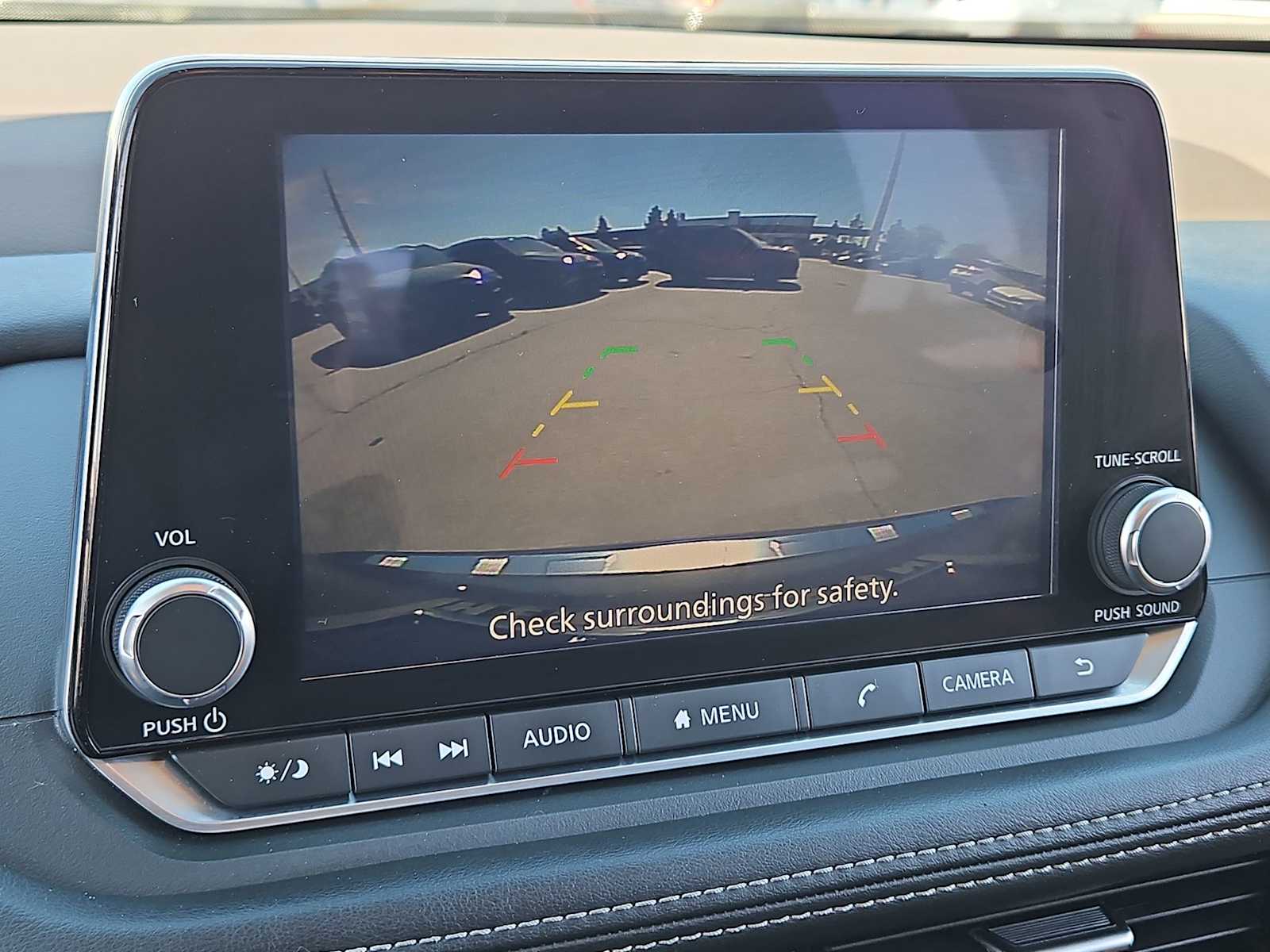 Thumbnail: 2022 Nissan Rogue - 28