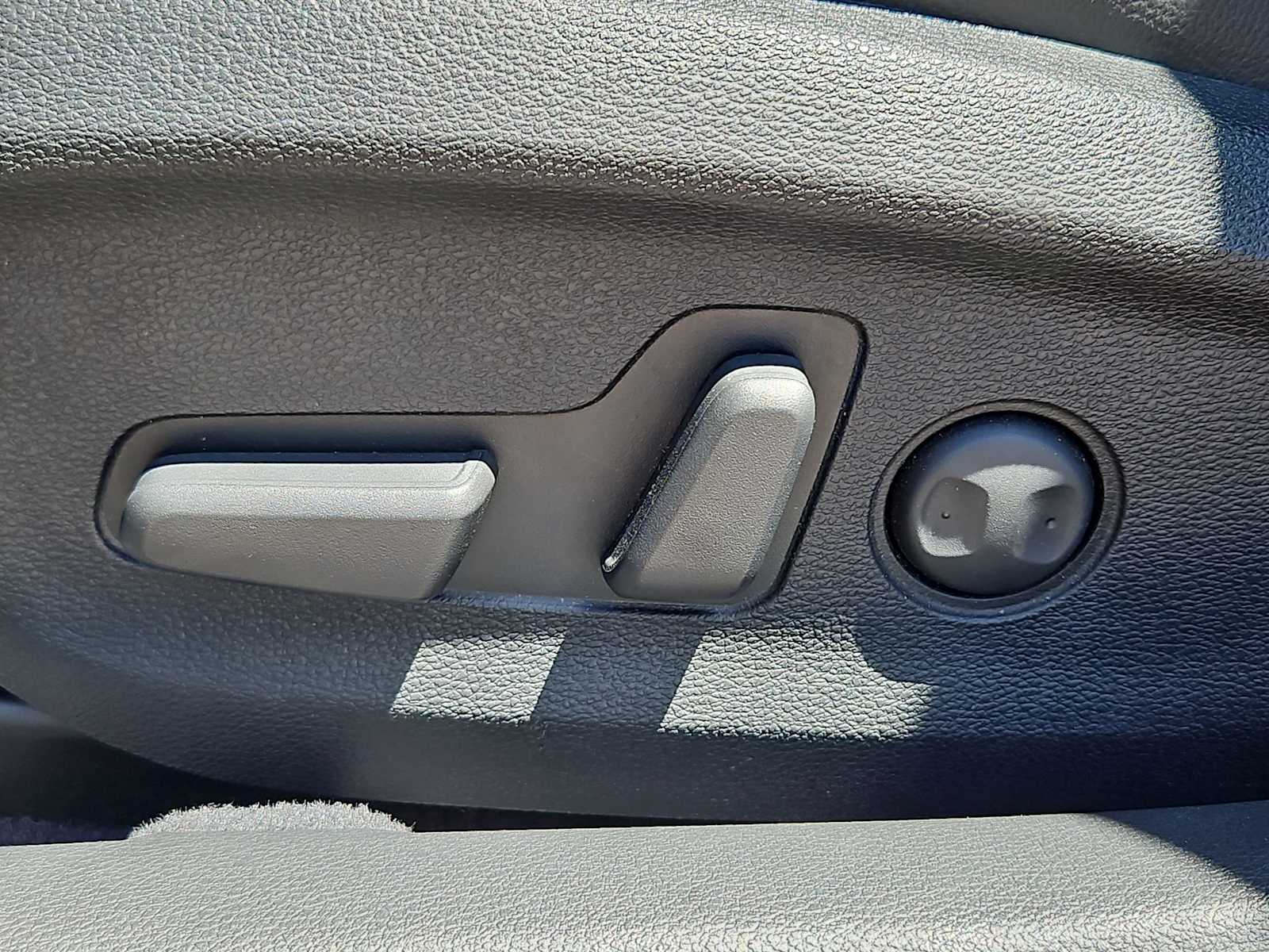 Thumbnail: 2016 Hyundai Sonata - 17