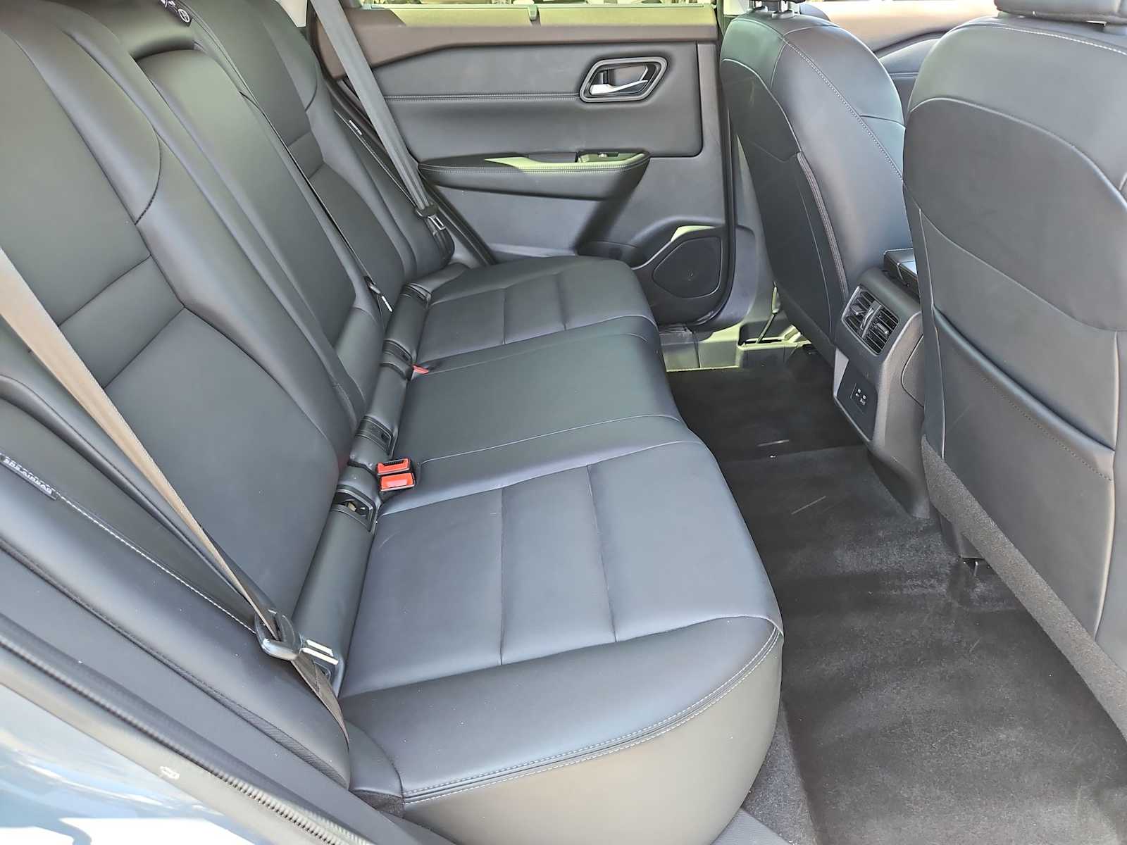 Thumbnail: 2023 Nissan Rogue - 20