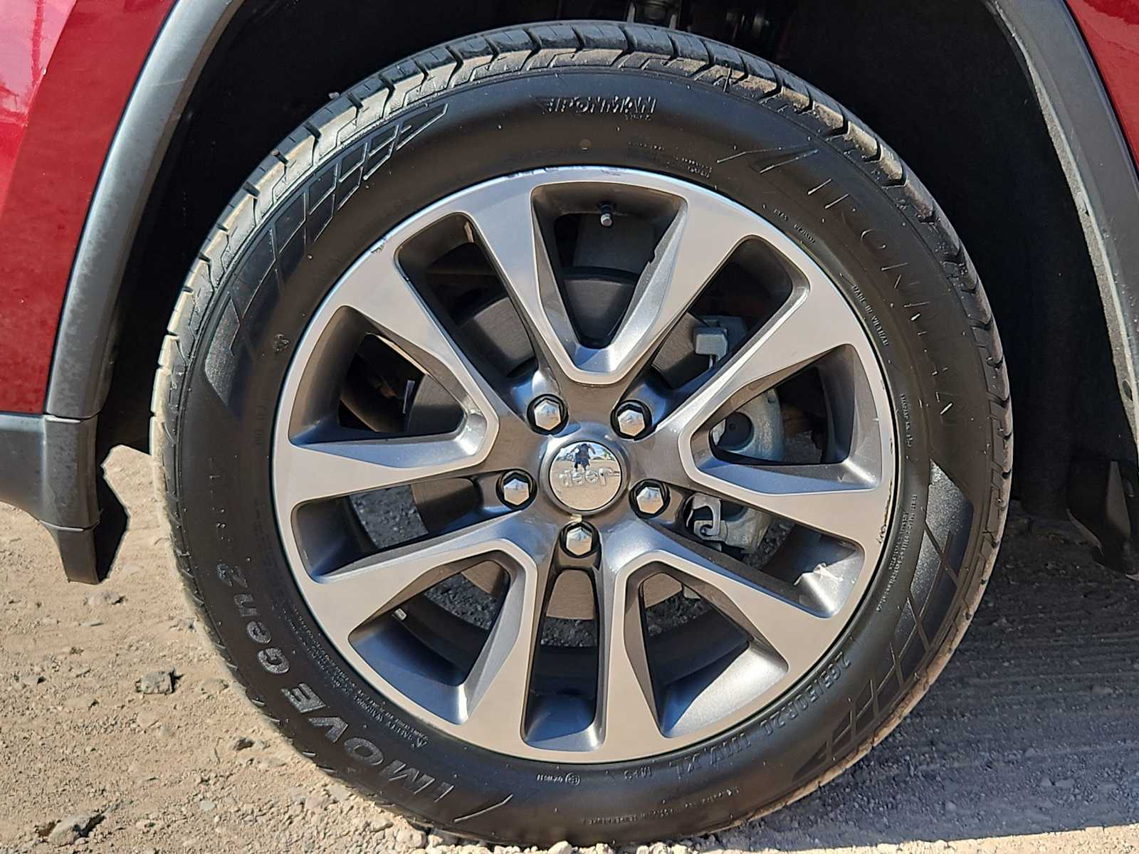 Thumbnail: 2018 Jeep Grand Cherokee - 13