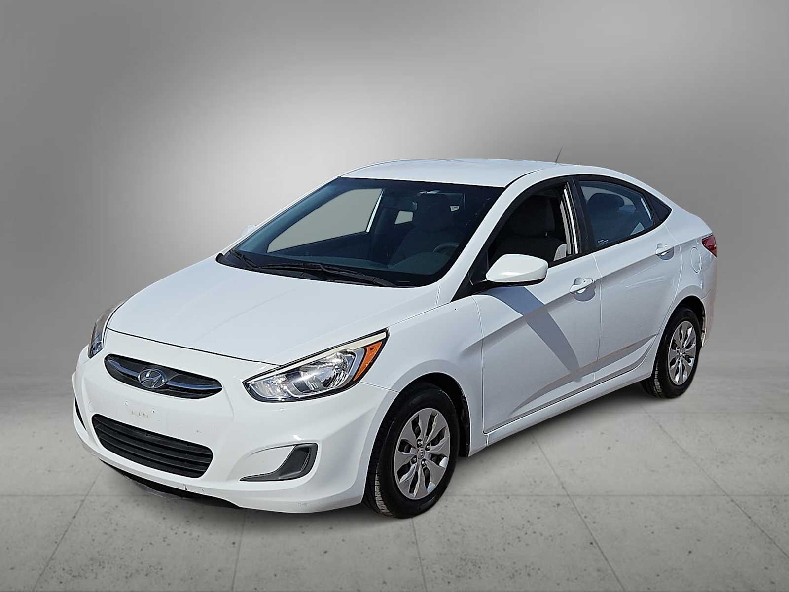 Thumbnail: 2016 Hyundai Accent - 4