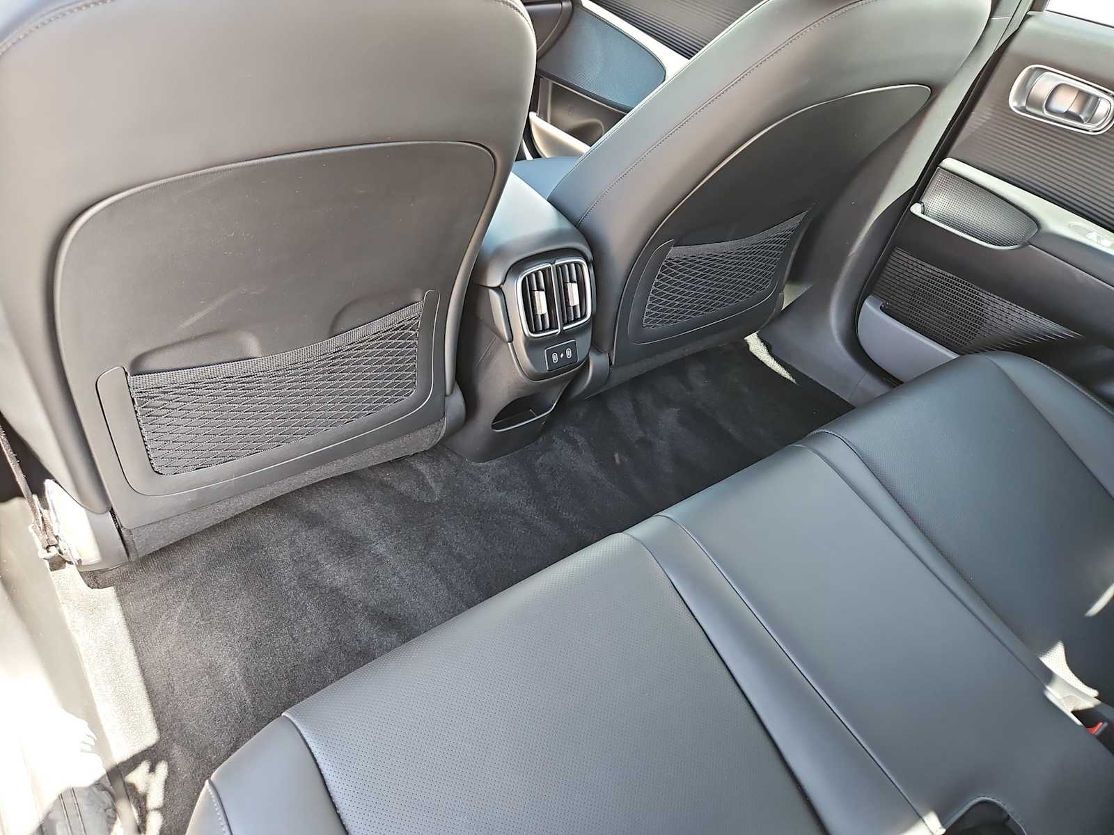 Thumbnail: 2024 Hyundai Ioniq 6 - 17