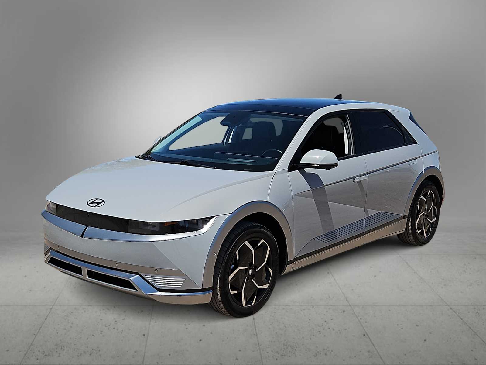 Thumbnail: 2024 Hyundai Ioniq 5 - 4