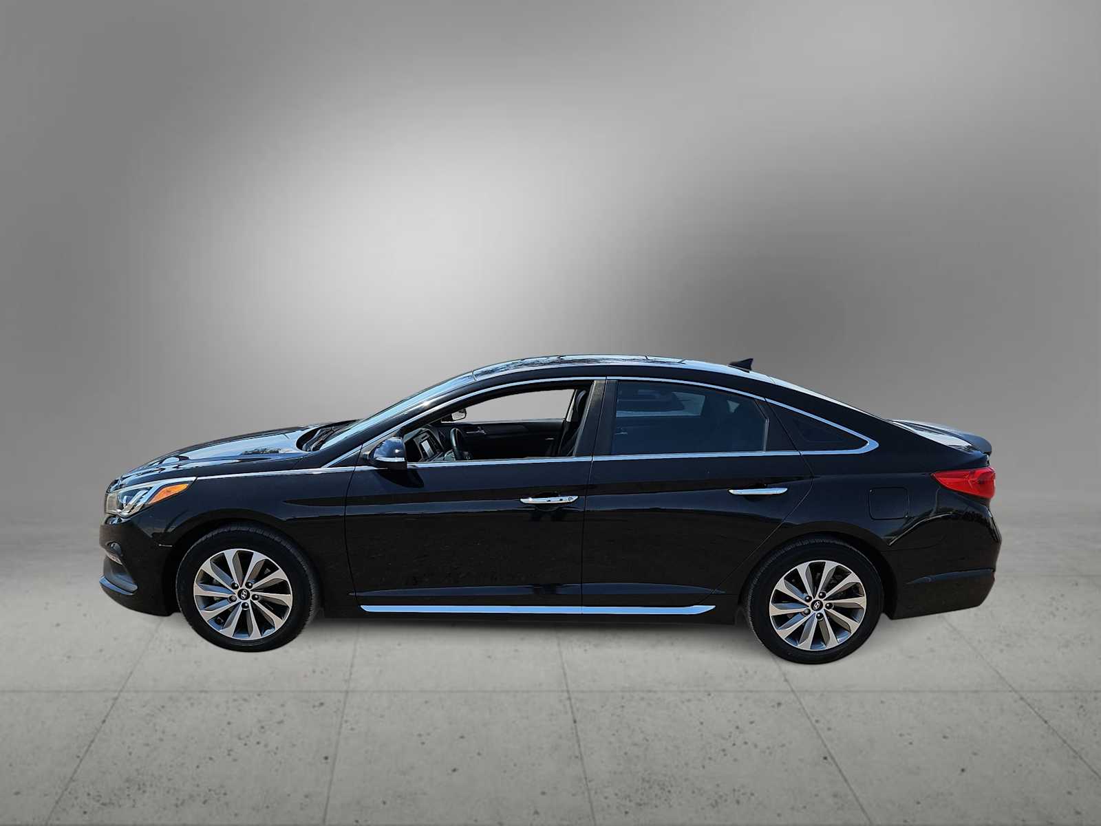 Thumbnail: 2016 Hyundai Sonata - 5