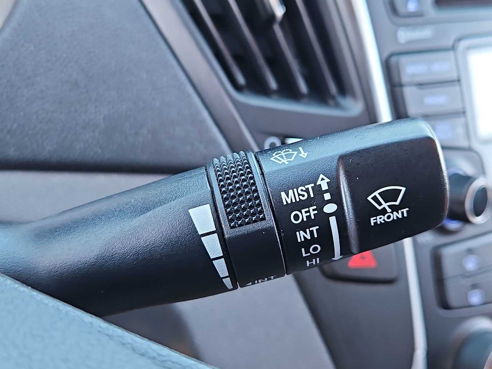 Thumbnail: 2012 Hyundai Sonata - 25