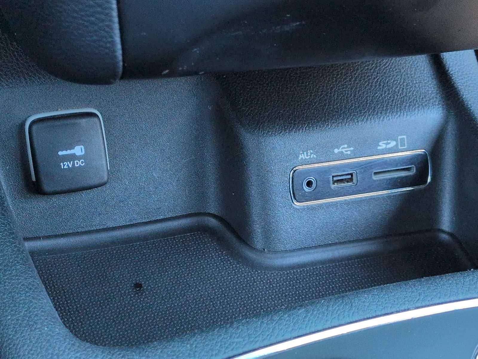 Thumbnail: 2016 Dodge Durango - 28