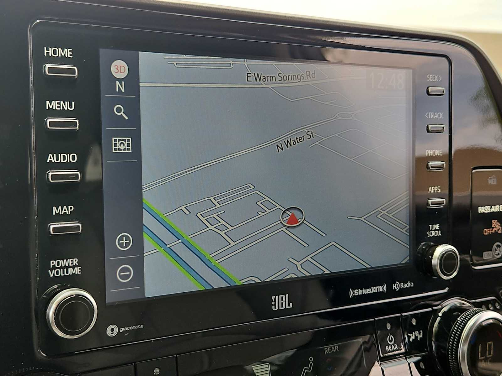 2022 Toyota Highlander Limited 27