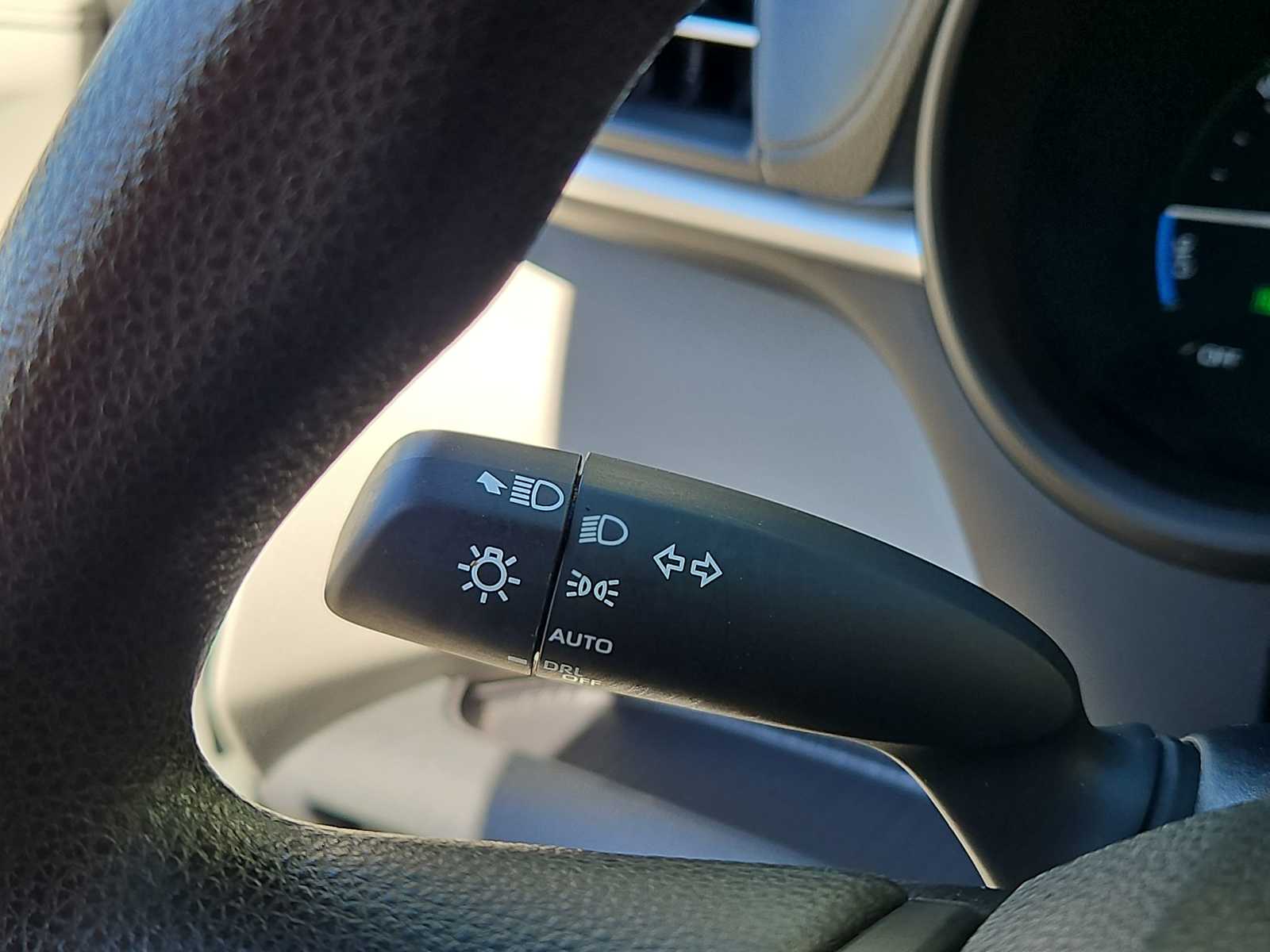 Thumbnail: 2023 Toyota Sienna - 24