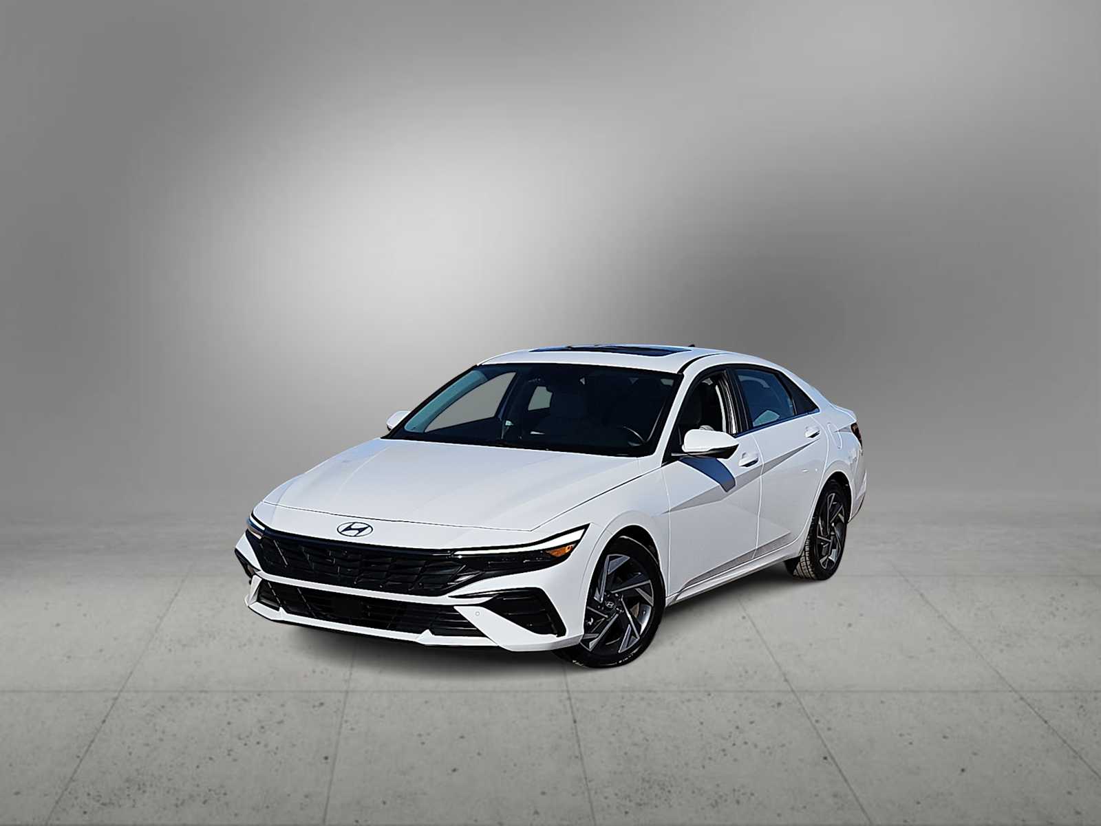 Thumbnail: 2024 Hyundai Elantra - 1