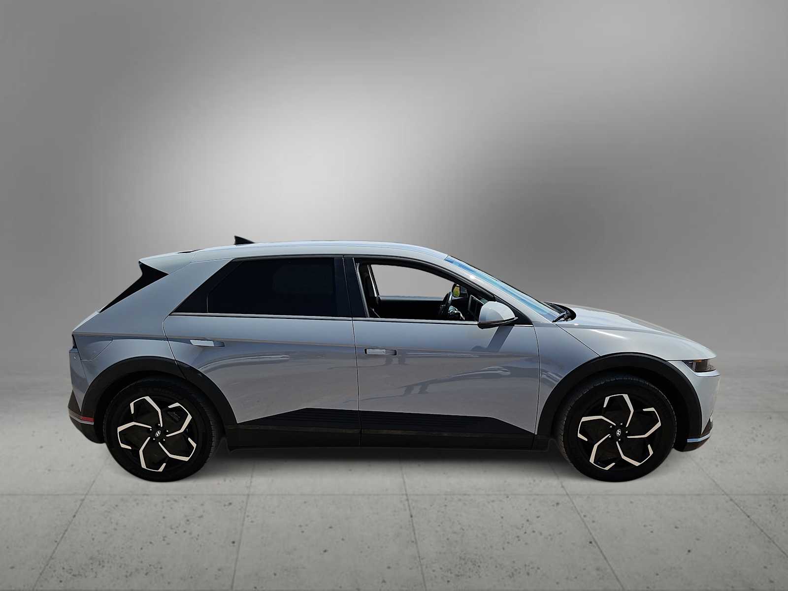 Thumbnail: 2024 Hyundai Ioniq 5 - 9