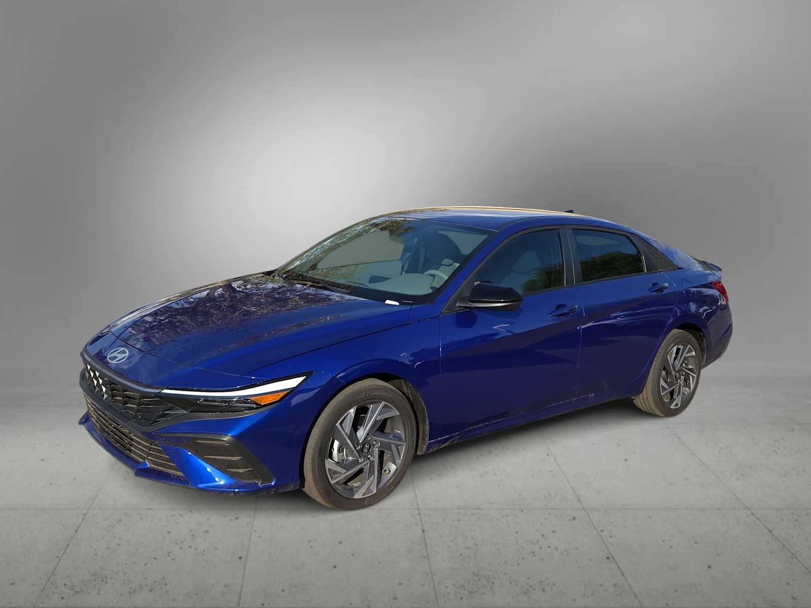 Thumbnail: 2025 Hyundai Elantra - 4