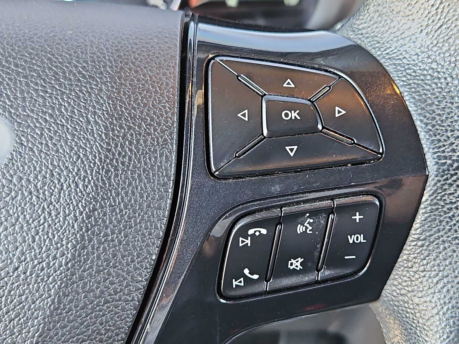 Thumbnail: 2018 Ford Explorer - 24