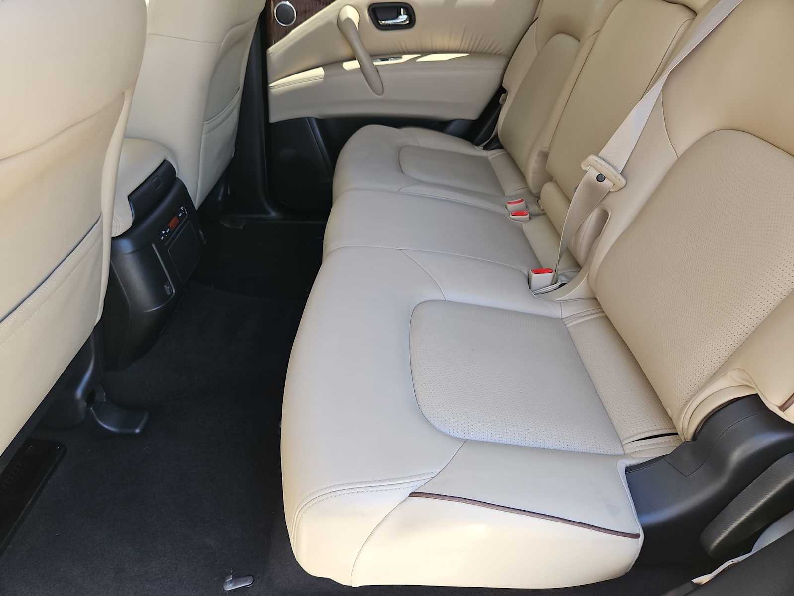 Thumbnail: 2018 Nissan Armada - 18