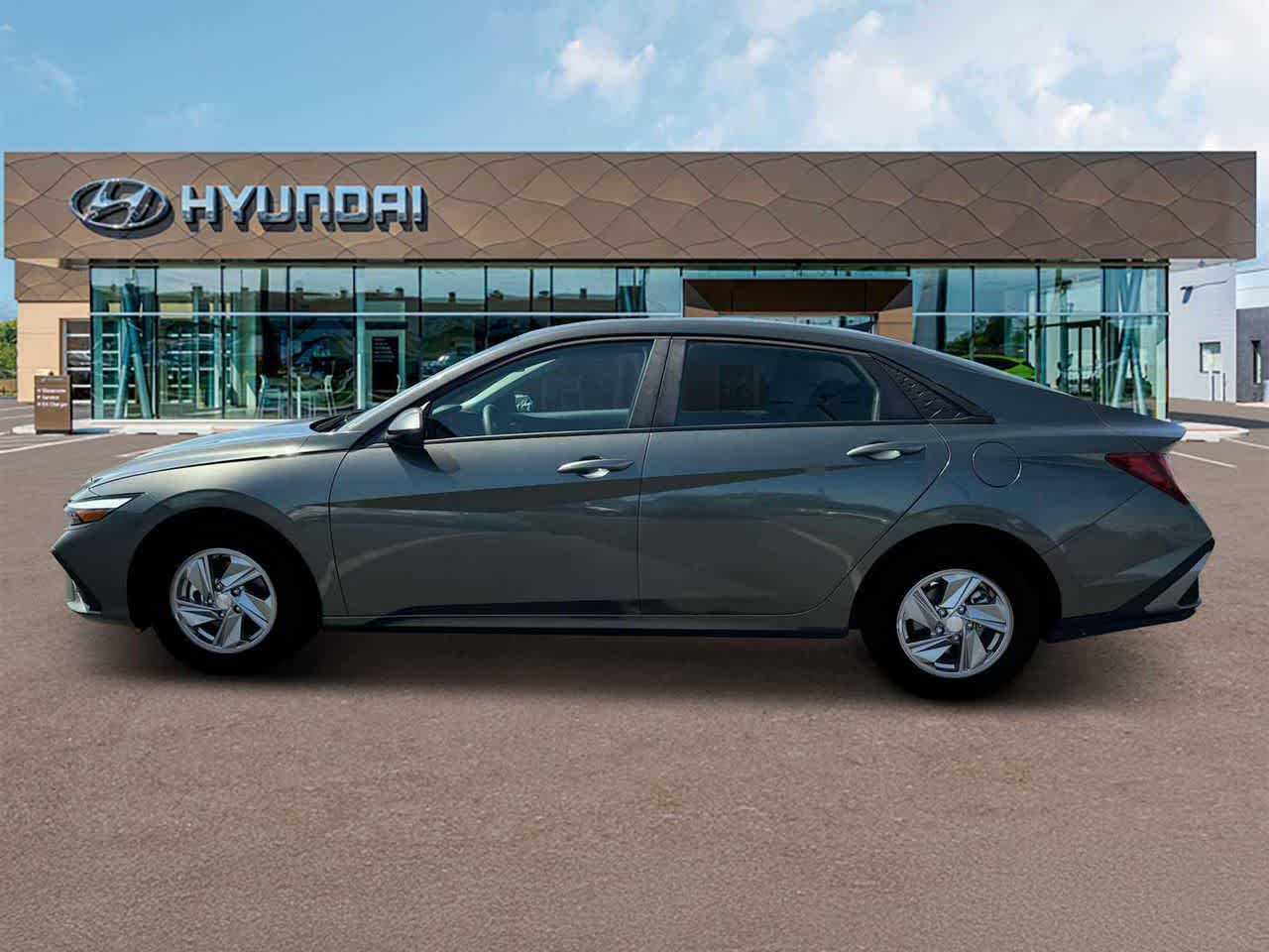 Thumbnail: 2025 Hyundai Elantra - 3