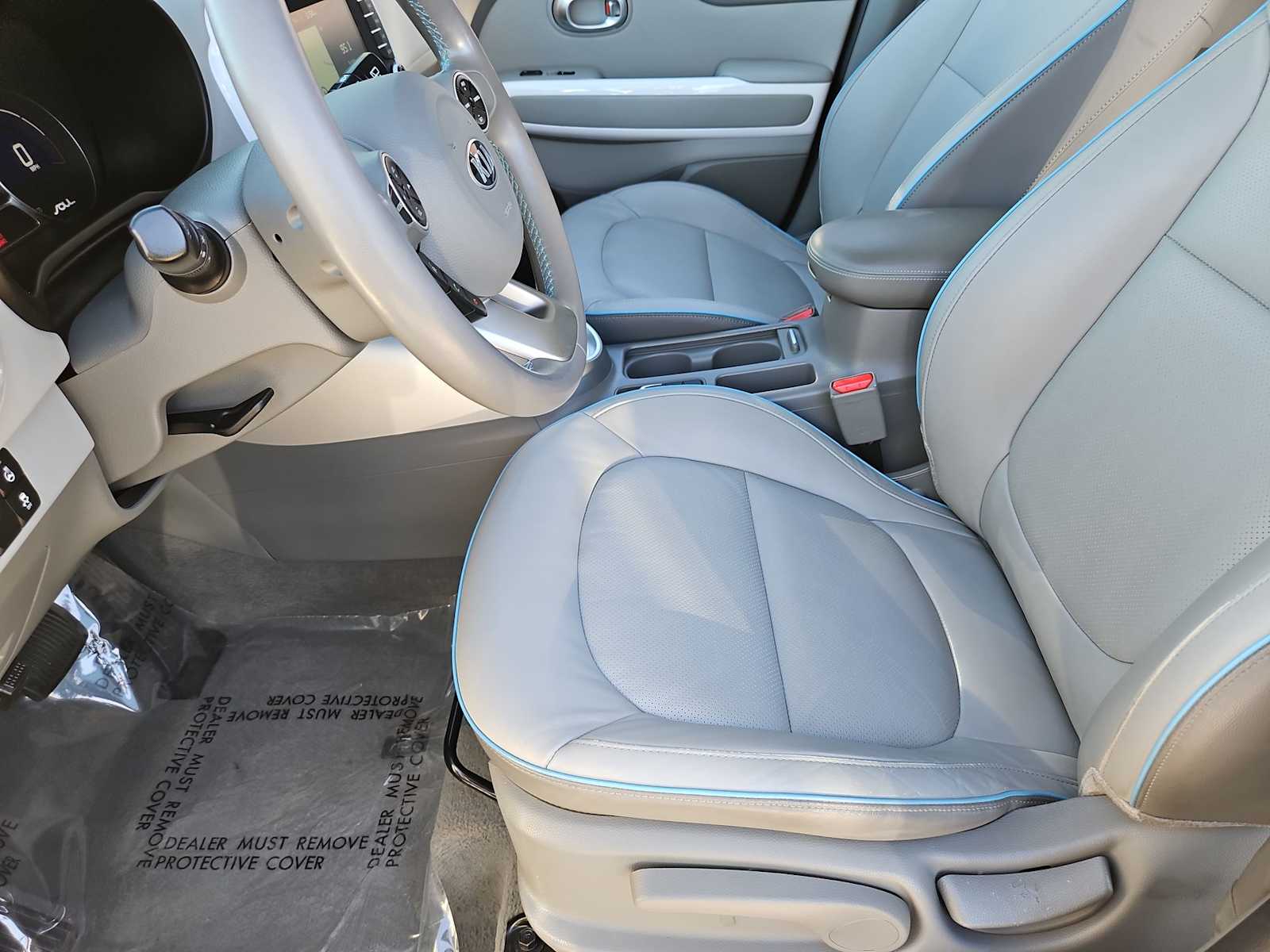 Thumbnail: 2017 Kia Soul EV - 17