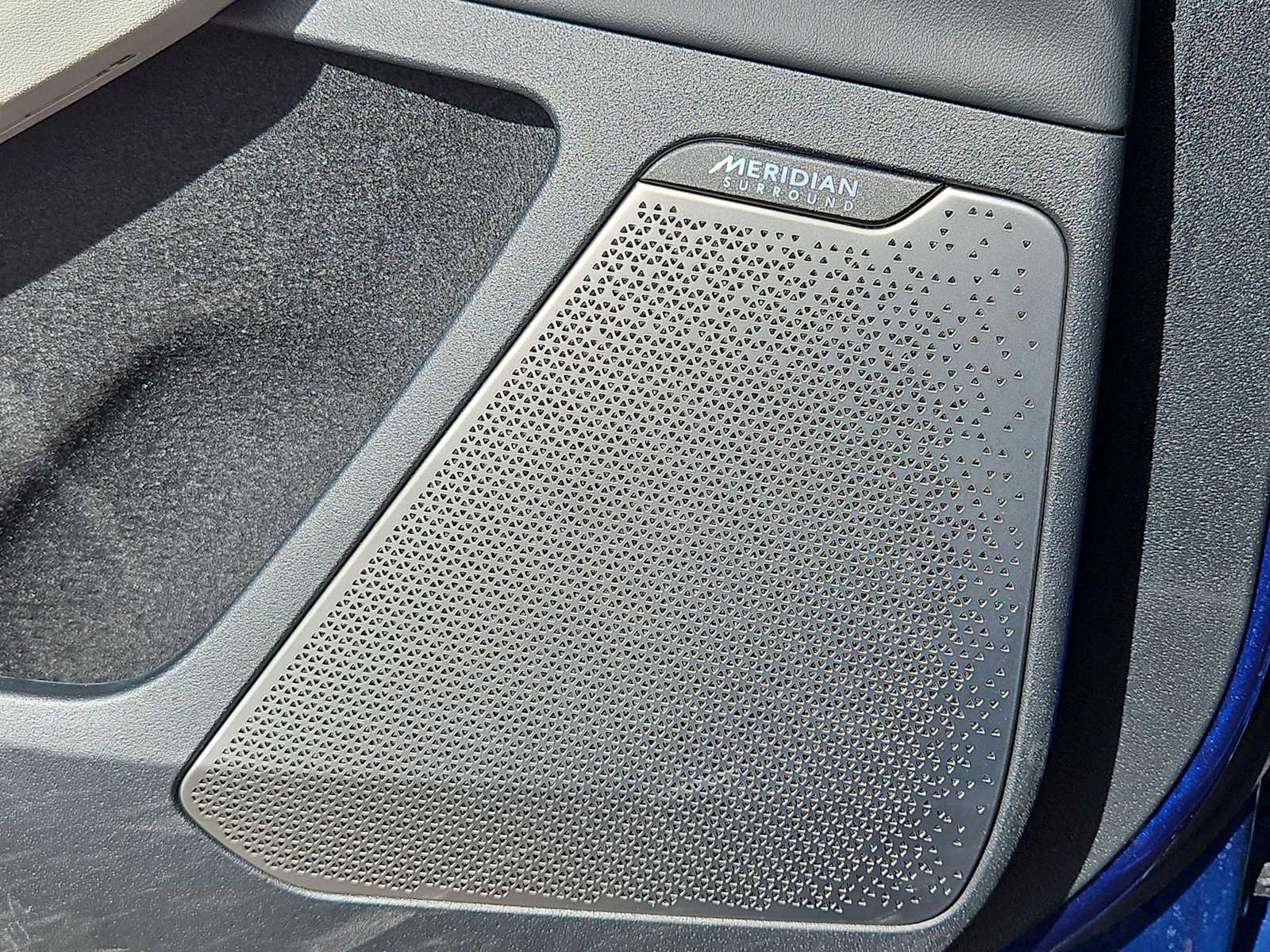 Thumbnail: 2022 Kia EV6 - 30