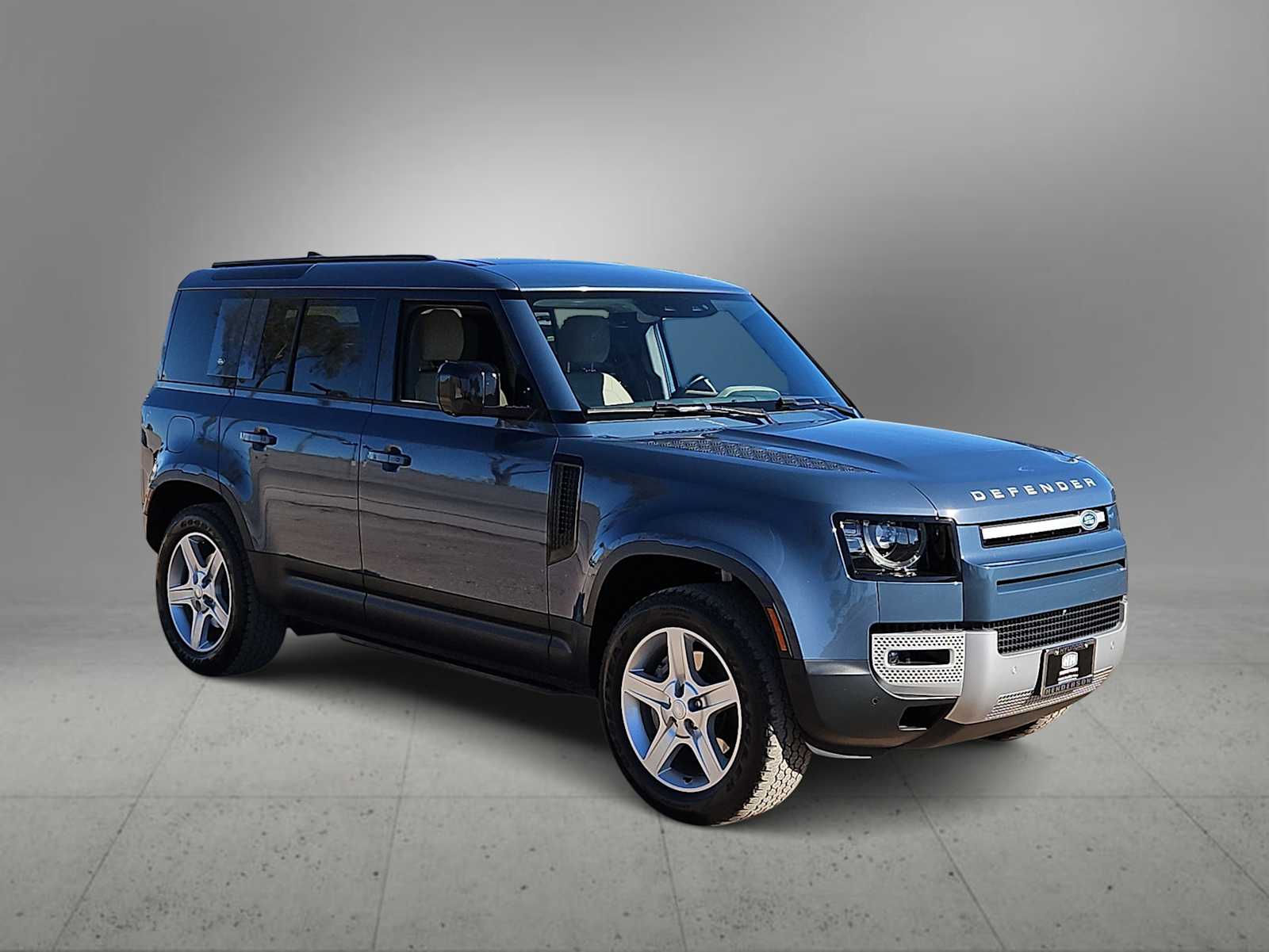 Thumbnail: 2022 Land Rover Defender - 2