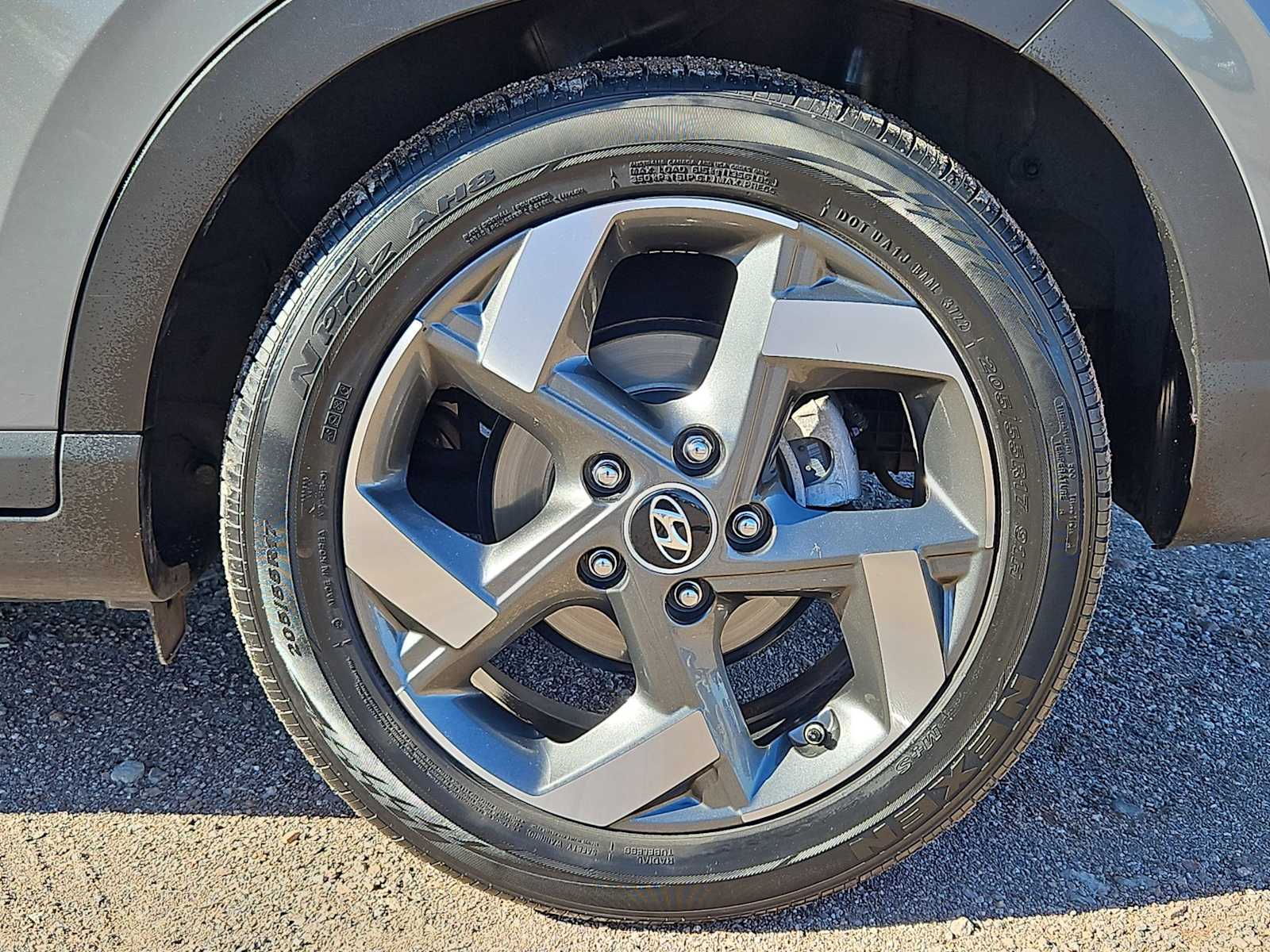 Thumbnail: 2023 Hyundai Venue - 14