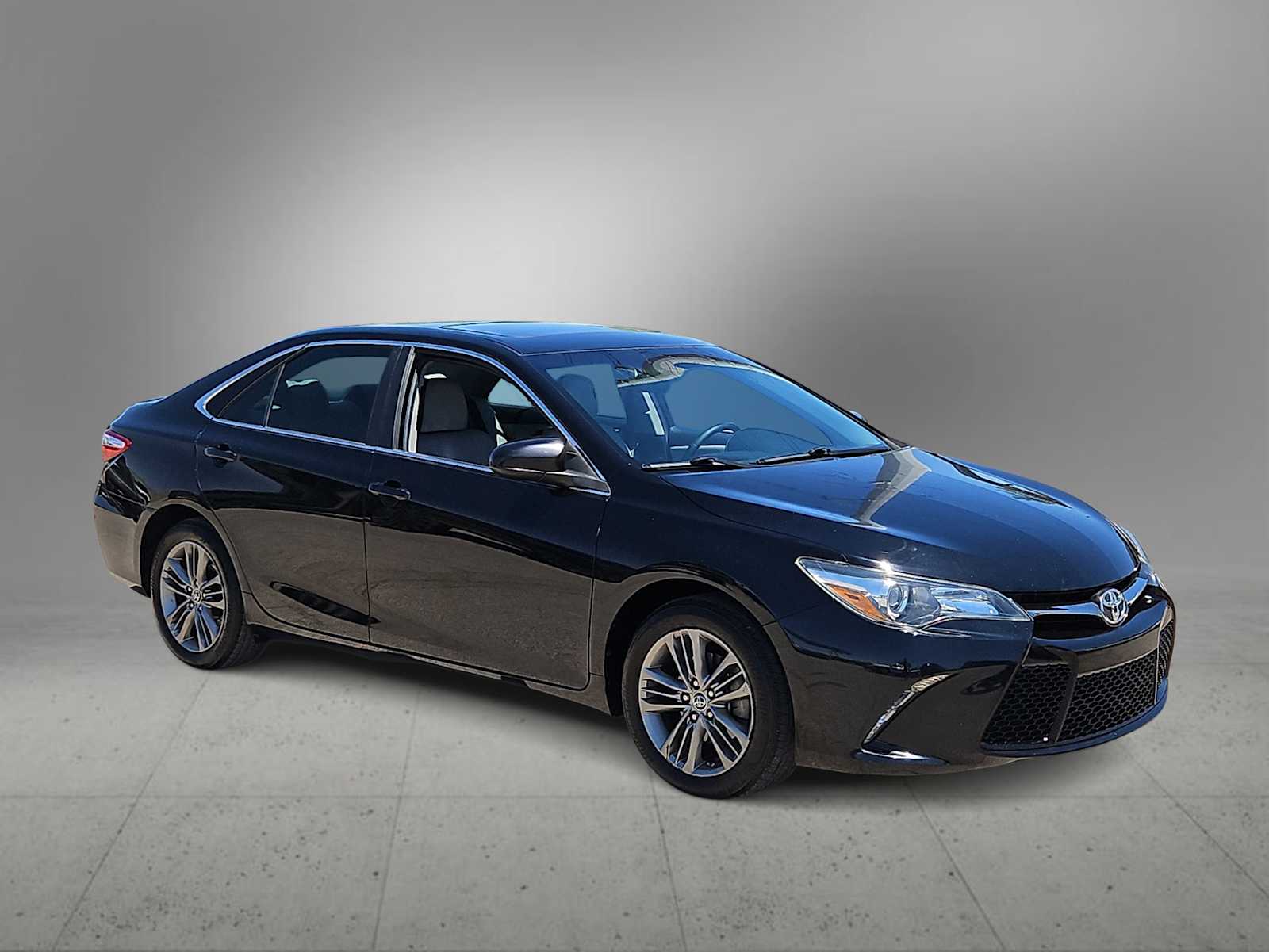 Thumbnail: 2015 Toyota Camry - 2