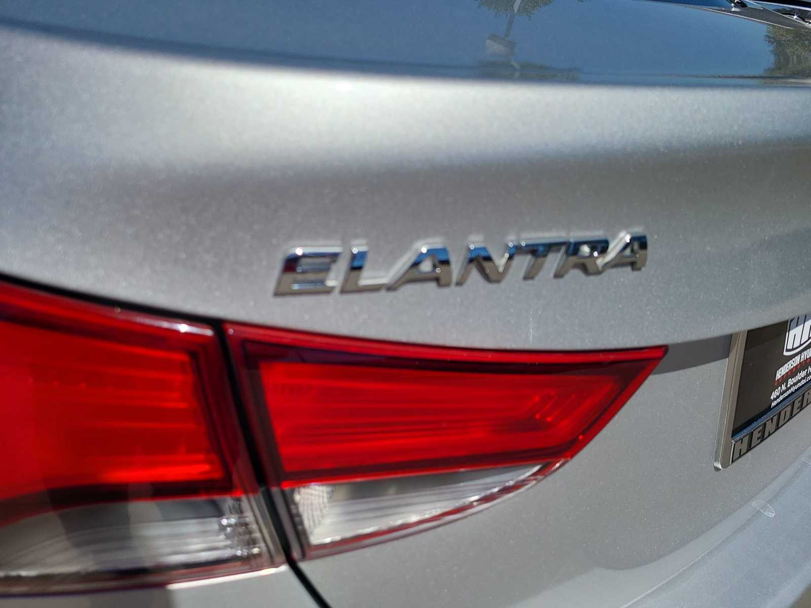 Thumbnail: 2016 Hyundai Elantra - 15