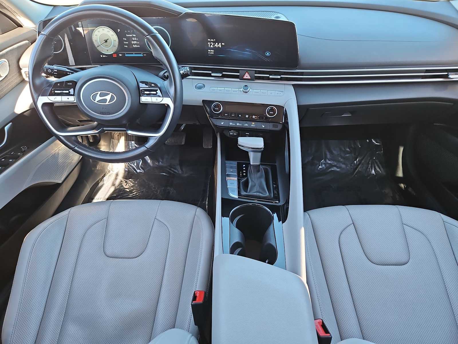 Thumbnail: 2024 Hyundai Elantra - 15