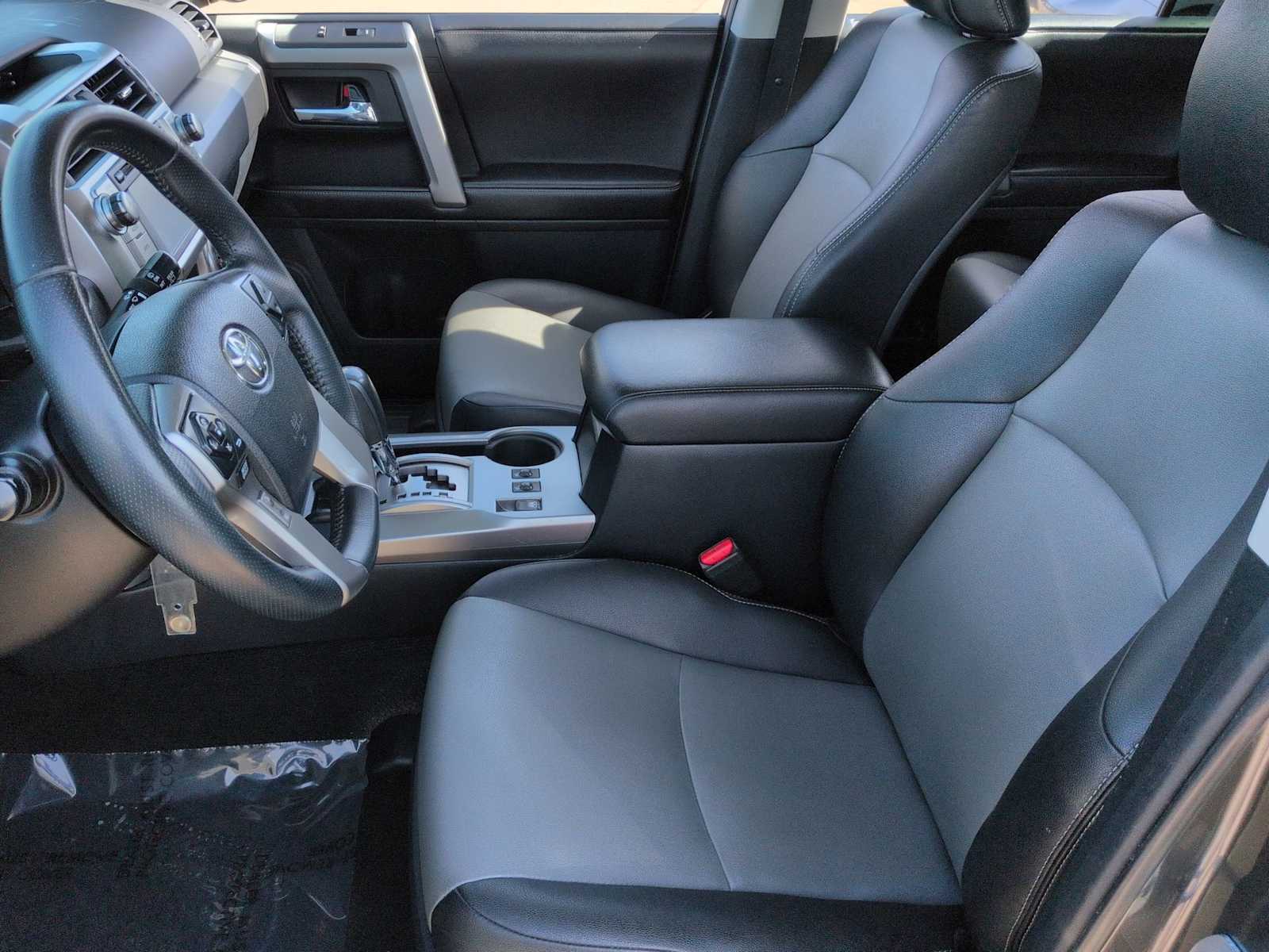 Thumbnail: 2017 Toyota 4Runner - 16