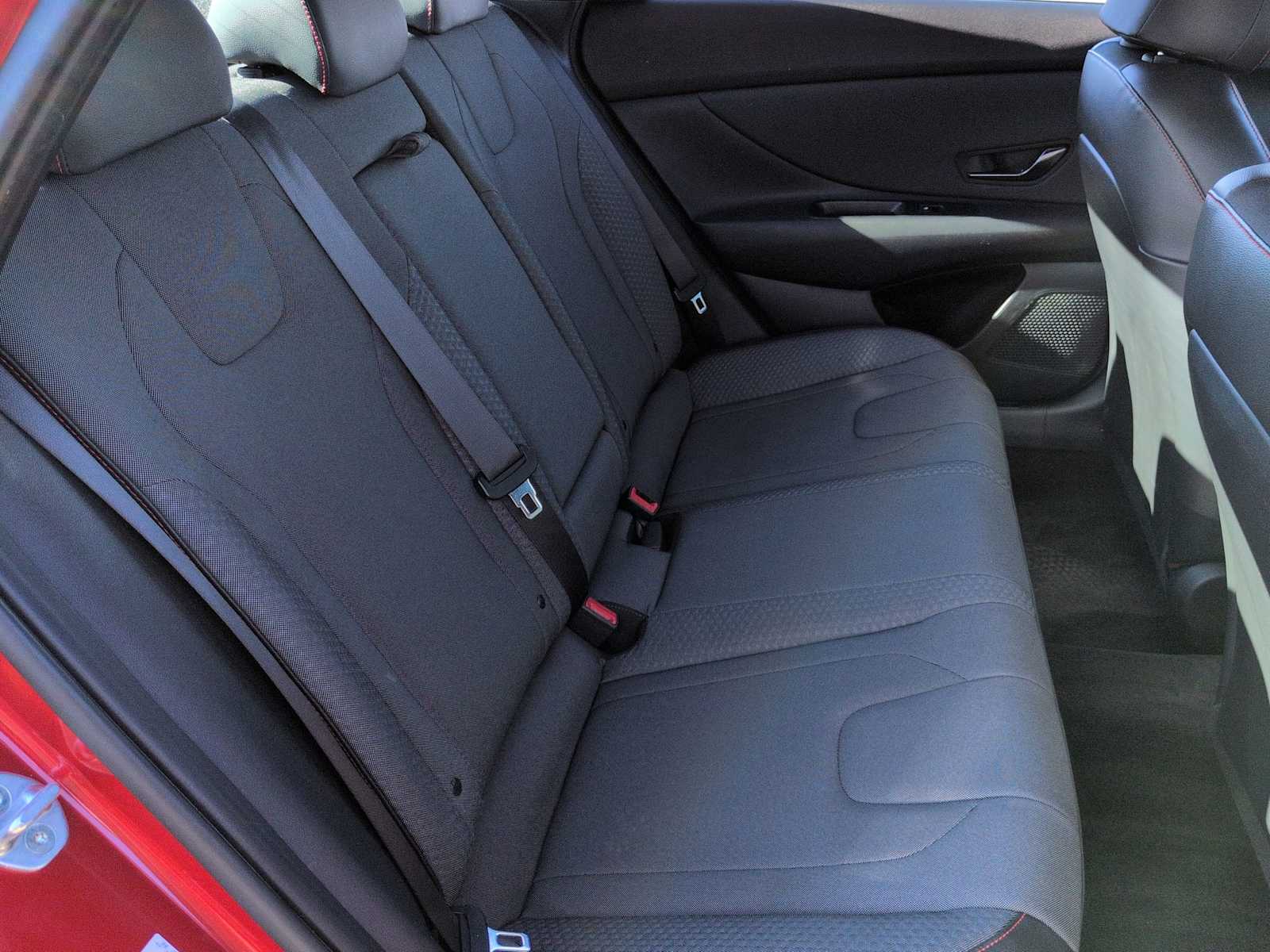 Thumbnail: 2022 Hyundai Elantra - 22