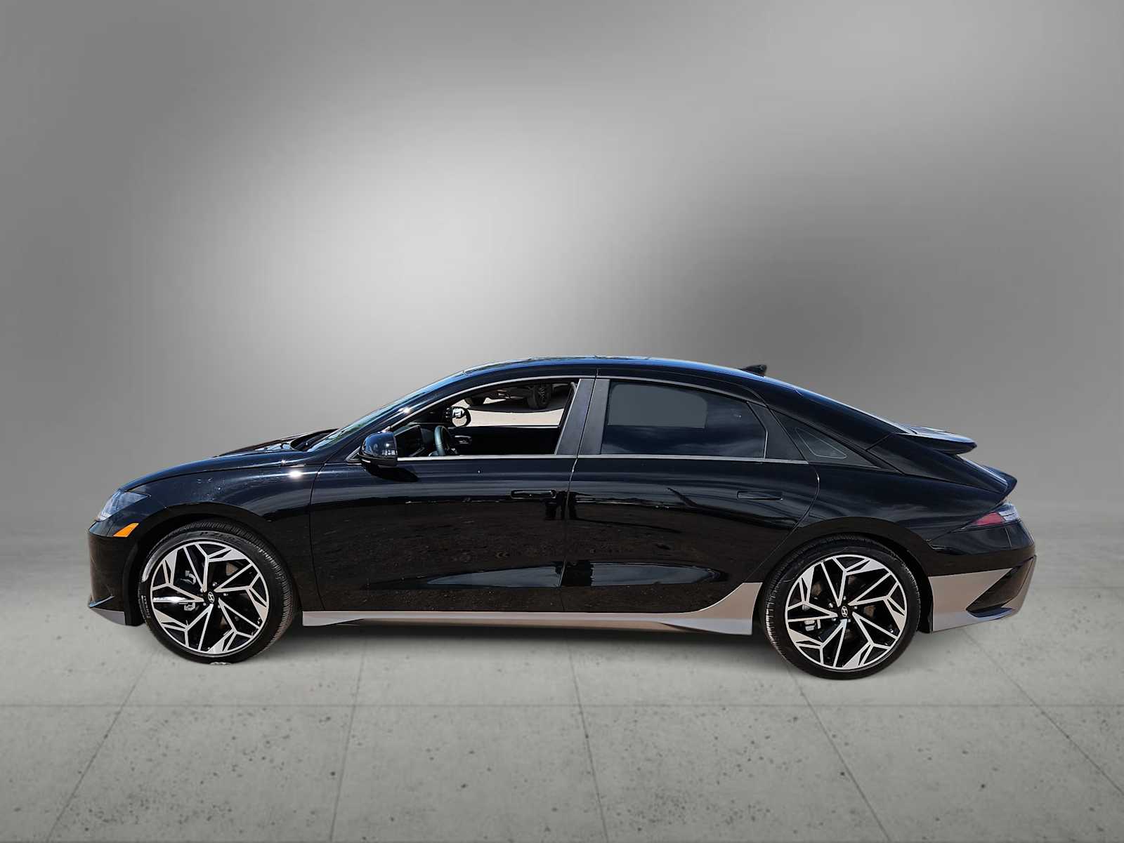 Thumbnail: 2024 Hyundai Ioniq 6 - 5