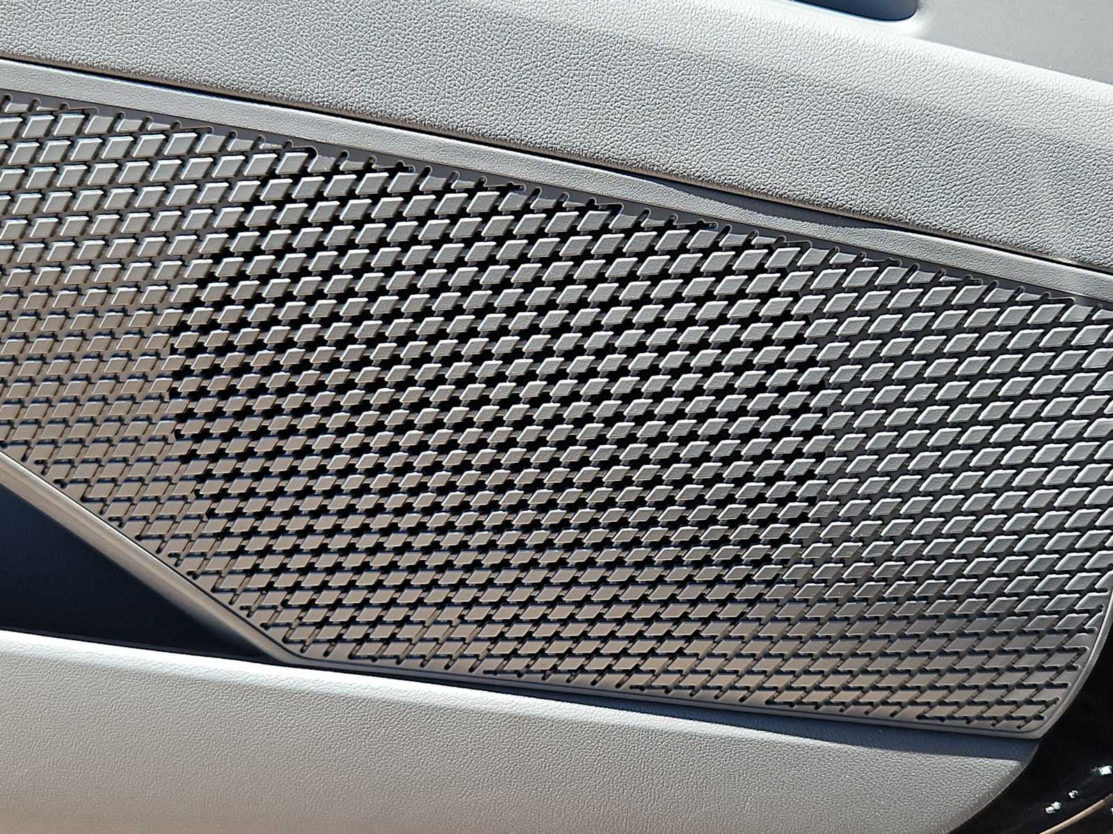 Thumbnail: 2025 Hyundai Elantra - 30