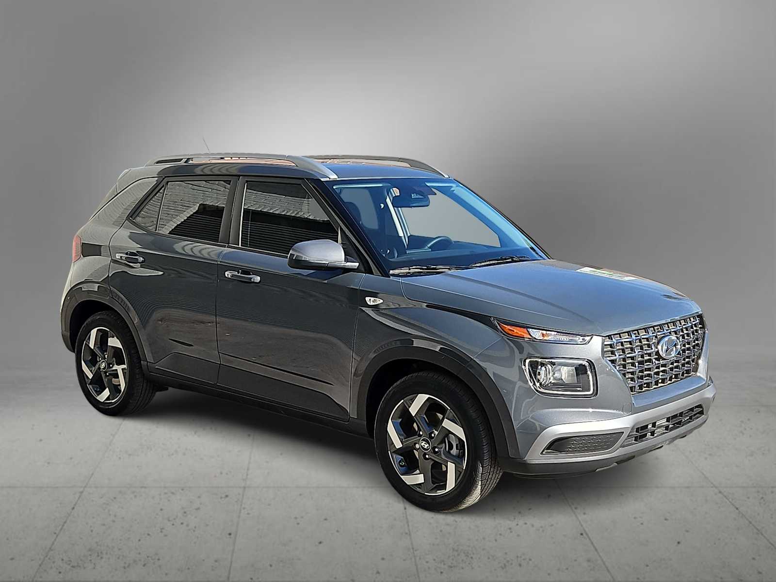 Thumbnail: 2025 Hyundai Venue - 2