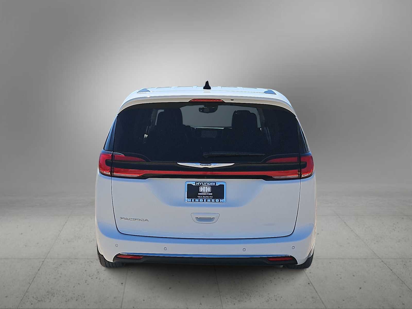 Thumbnail: 2023 Chrysler Pacifica - 7
