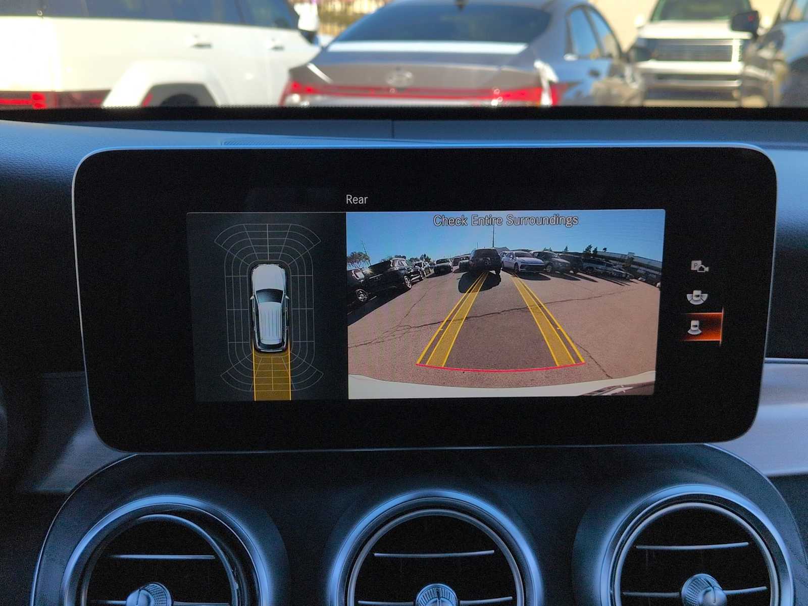 Thumbnail: 2022 Mercedes-Benz GLC - 29