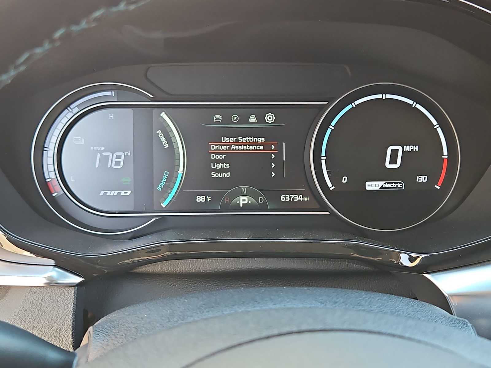 Thumbnail: 2020 Kia Niro - 35