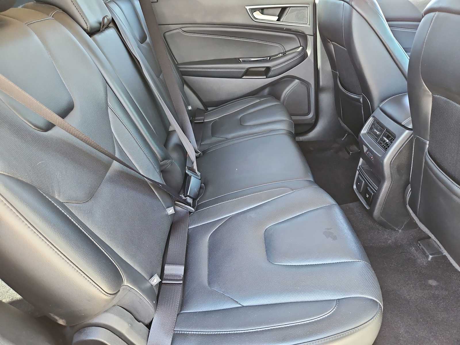 Thumbnail: 2019 Ford Edge - 20