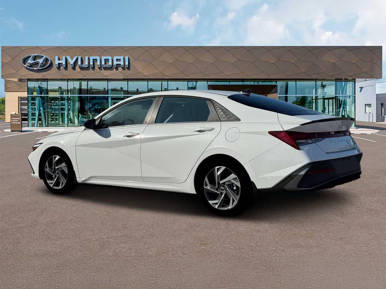 2025 Hyundai Elantra Sport 4