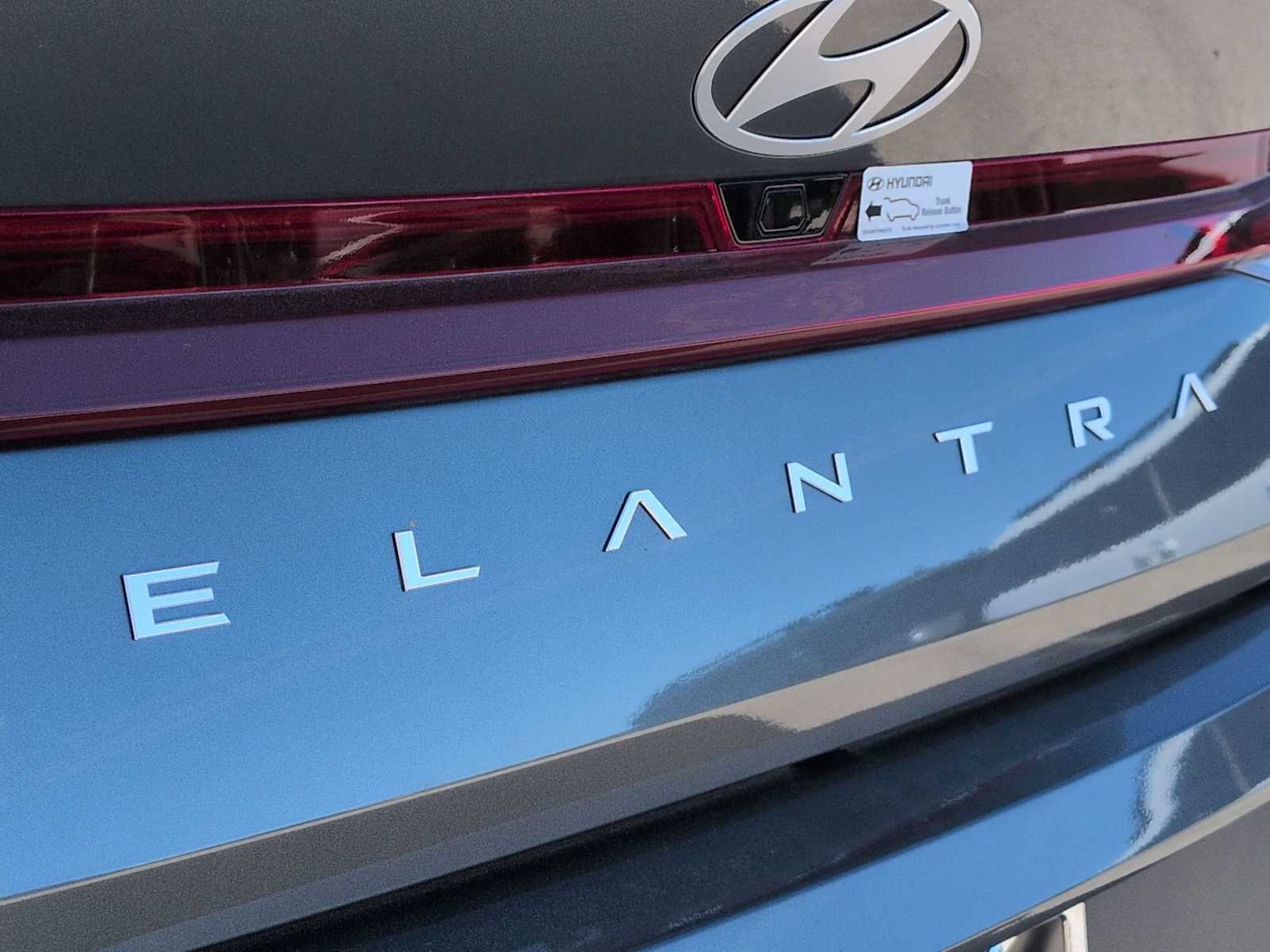 Thumbnail: 2025 Hyundai Elantra - 13