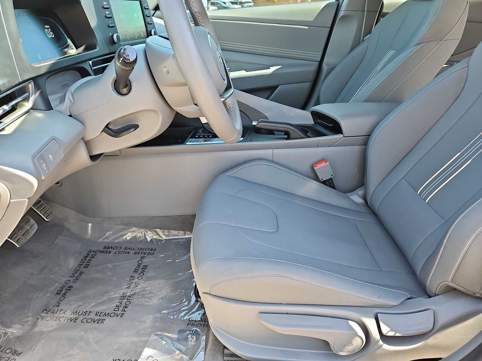 Thumbnail: 2025 Hyundai Elantra - 16