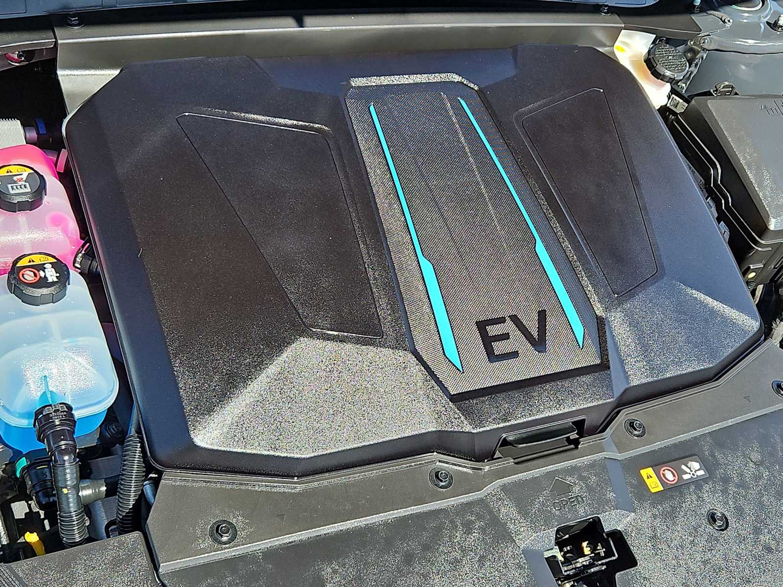 Thumbnail: 2024 Hyundai Ioniq 5 - 14