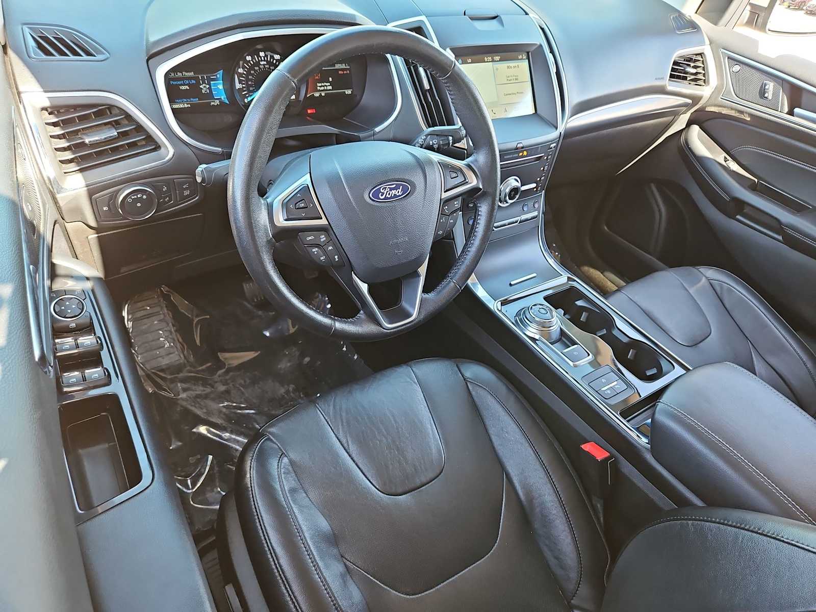 Thumbnail: 2019 Ford Edge - 10
