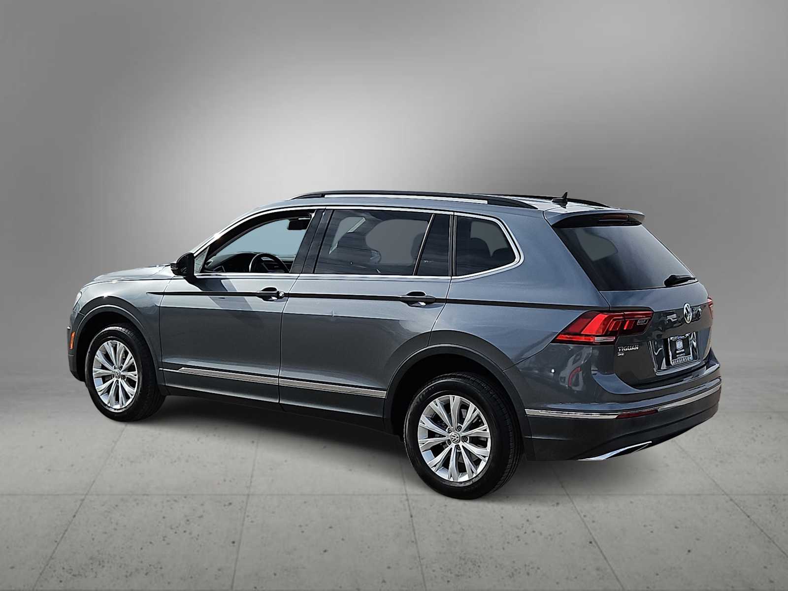 Thumbnail: 2018 Volkswagen Tiguan - 6