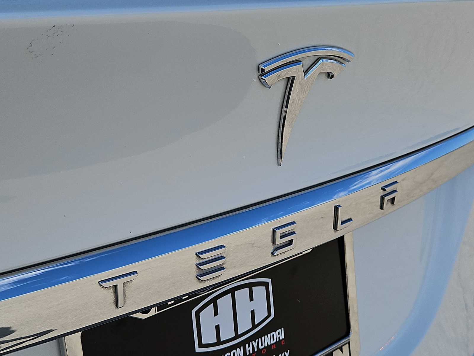 Thumbnail: 2018 Tesla Model X - 11