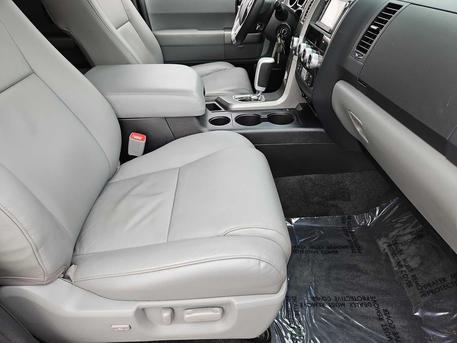 Thumbnail: 2016 Toyota Sequoia - 22